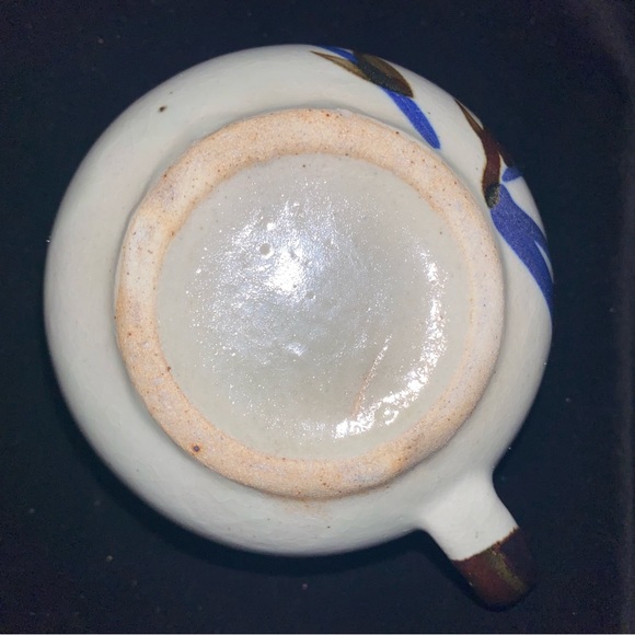 Vintage EUC Set of 6, Rustic Farmhouse Ceramic Gray/Blue Floral Cups and Saucers - Picture 12 of 17